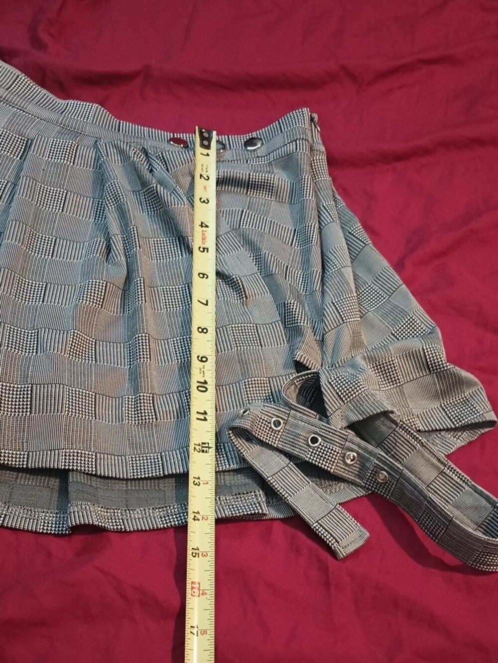 CBR Gray Plaid Pleated Mini Skort Side Thigh Buckle Woman's L Metal Detail Sexy - Picture 11 of 15